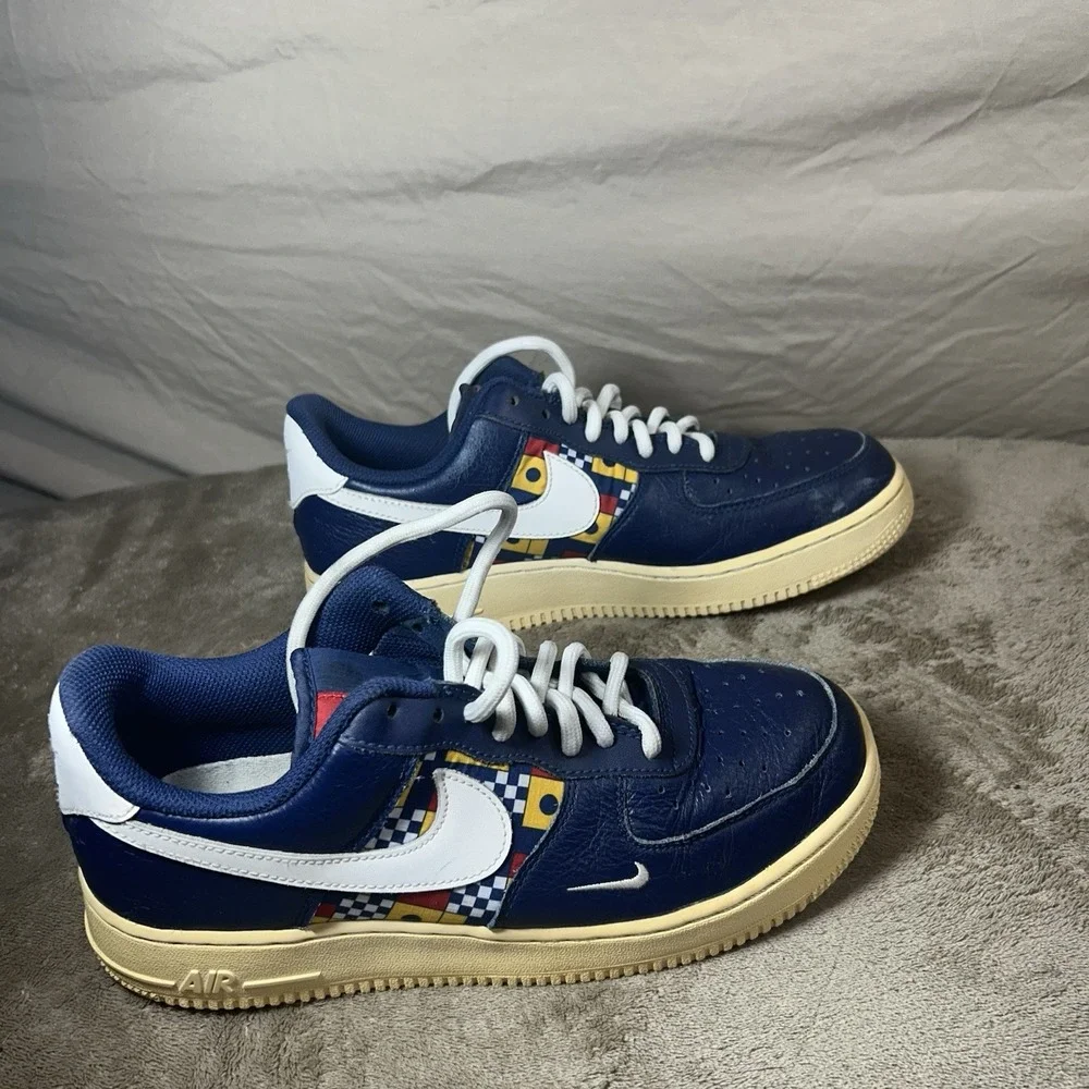 Nike Air Force 1 07 LV8 Nautical Redux Mens 8 Midnight Navy Flags AR5394-400